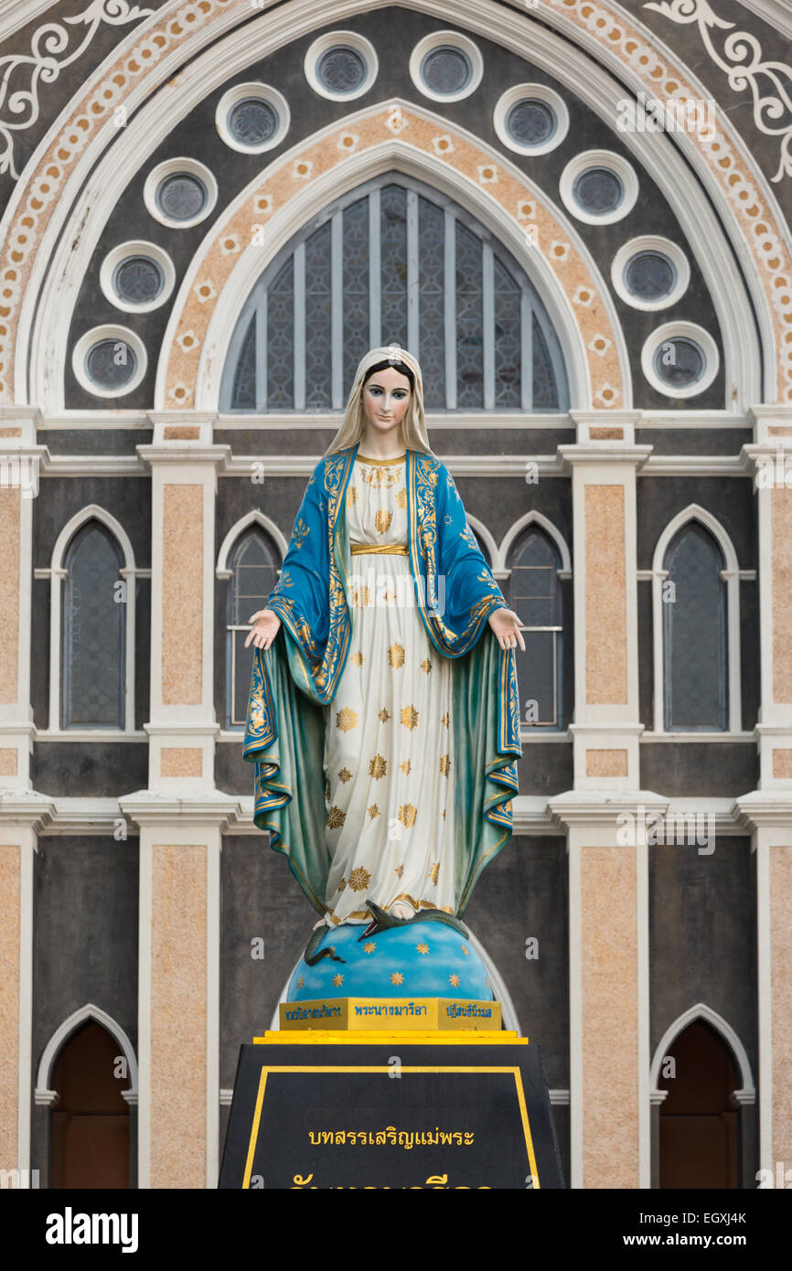 Saint Mary oder der seligen Jungfrau Maria, die Mutter von Jesus, vor dem römisch-katholischen Diözese oder die Kathedrale von der Immaculat Stockfoto