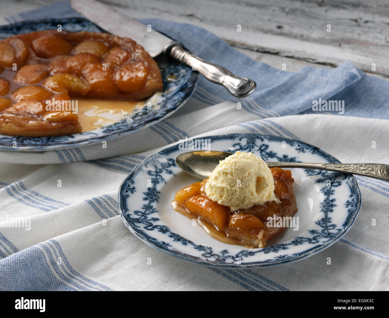 Aprikosen-Tarte tatin Stockfoto