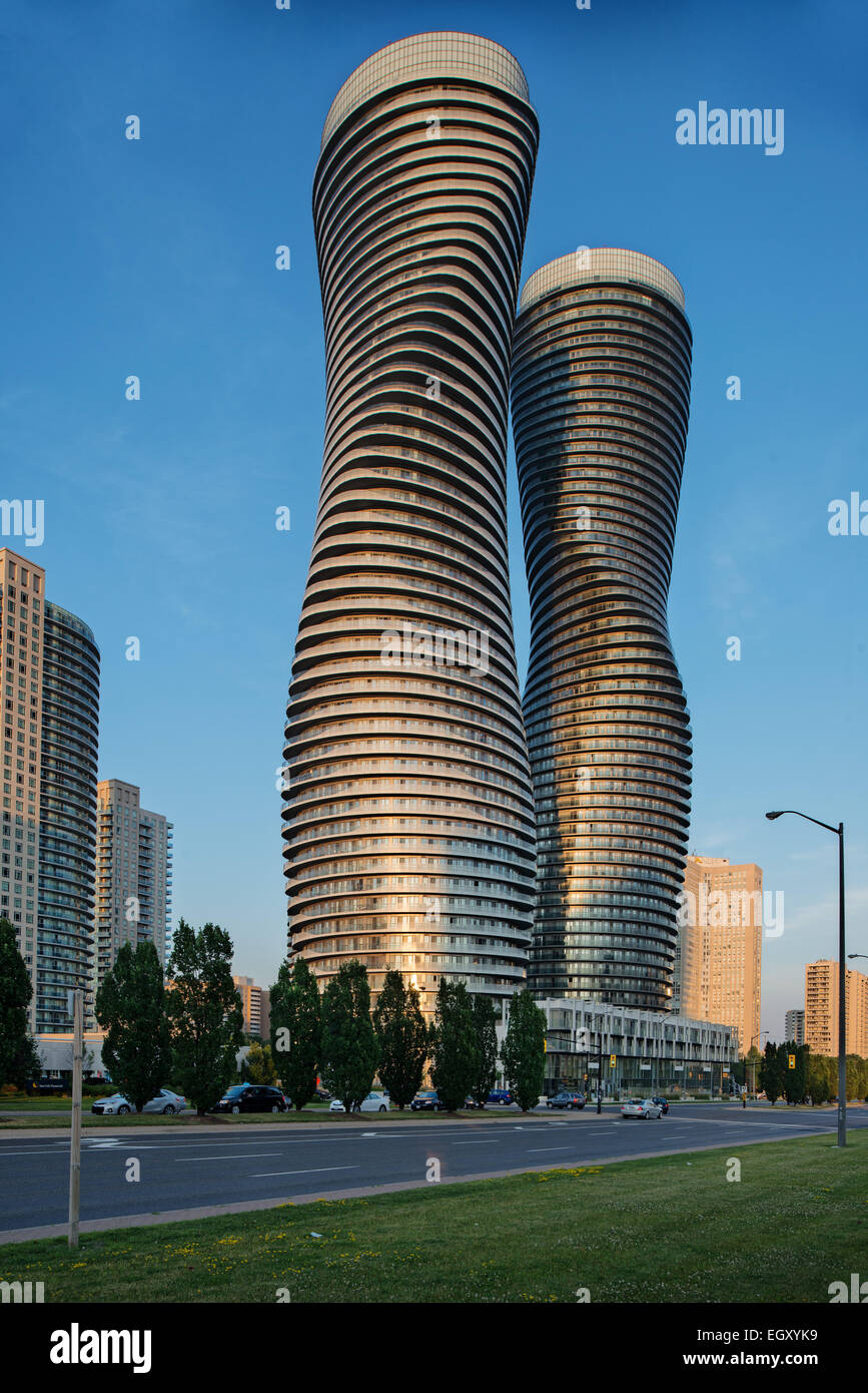 Absolute Weltneuheit Türme - Marilyn Monroe Towers - Mad Architekten - Mississauga - Toronto Vororte Stockfoto