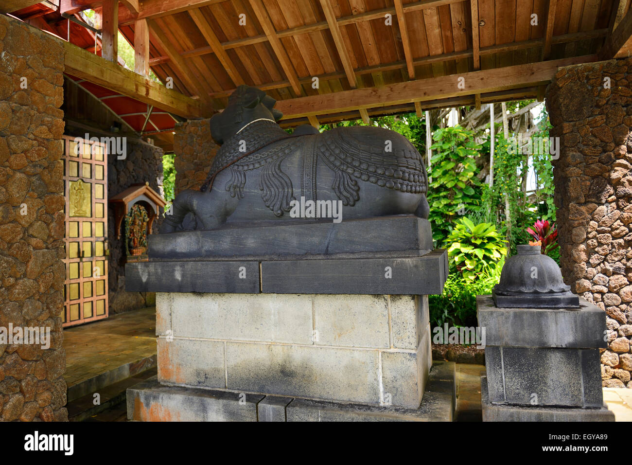 Kauai-Hindu-Tempel auf Kaholalele Straße, Kauai, Hawaii, USA Stockfoto