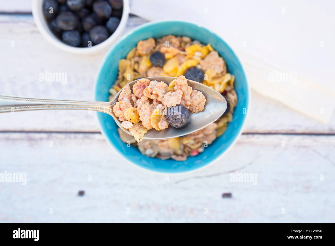 Glutenfrei-Müsli mit Heidelbeeren Stockfoto