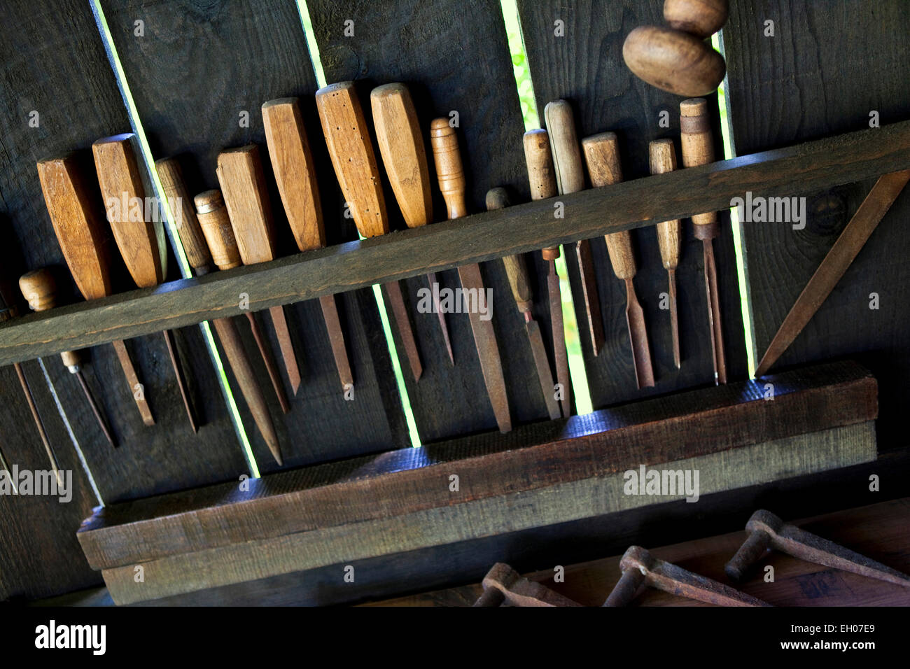 Werkzeuge für die Holzbearbeitung in eine alte Tischlerei Stockfoto
