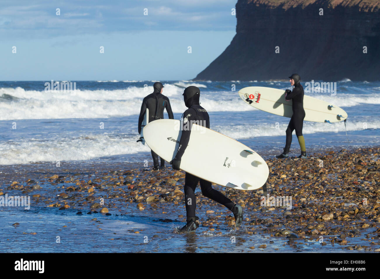 Surfer am Saltburn von Meer, North Yorkshire, England, UK Stockfoto