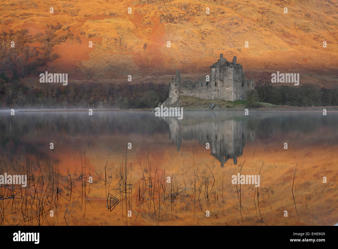 Kilchurn Castle, Loch Awe, Schottland bei Sonnenaufgang Stockfoto