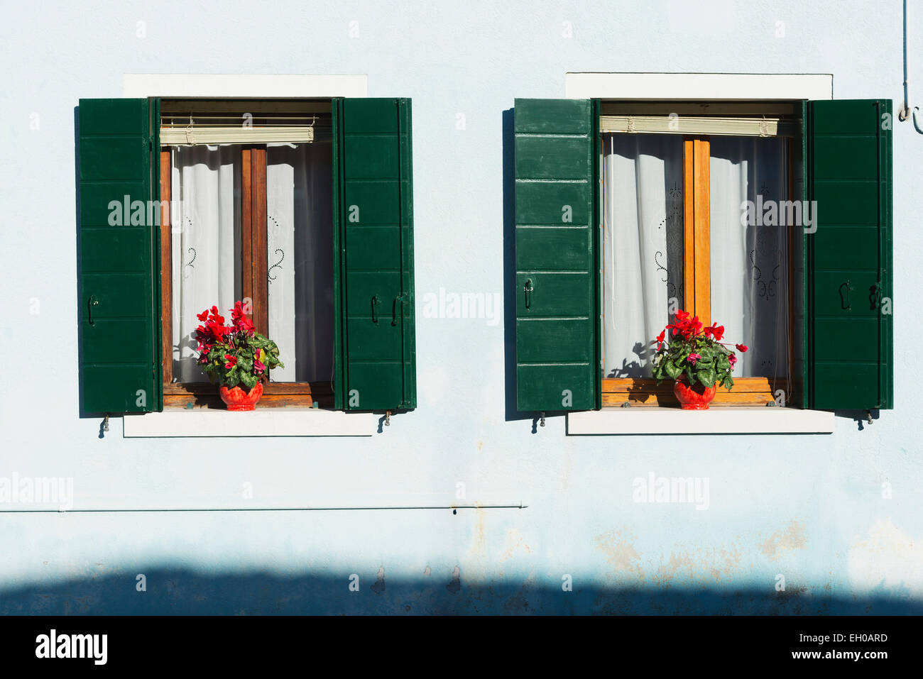 Europa, Italien, Veneto, Venedig, Burano, Fensterdetail Stockfoto