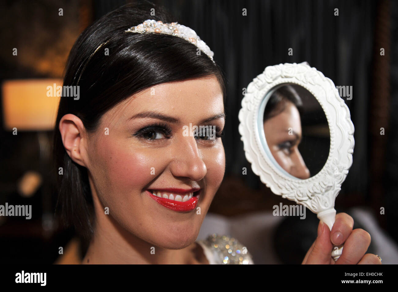 Die Braut ist bereit für ihren großen Tag. MODEL RELEASED Stockfoto