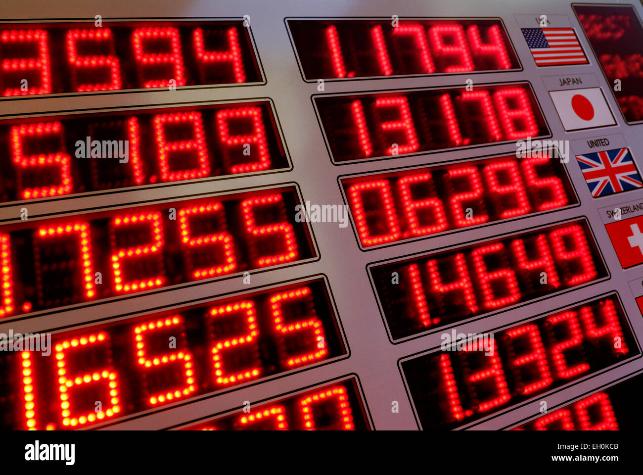 Display zeigt Wechselkursen in einer Wechselstube Geld Stockfoto
