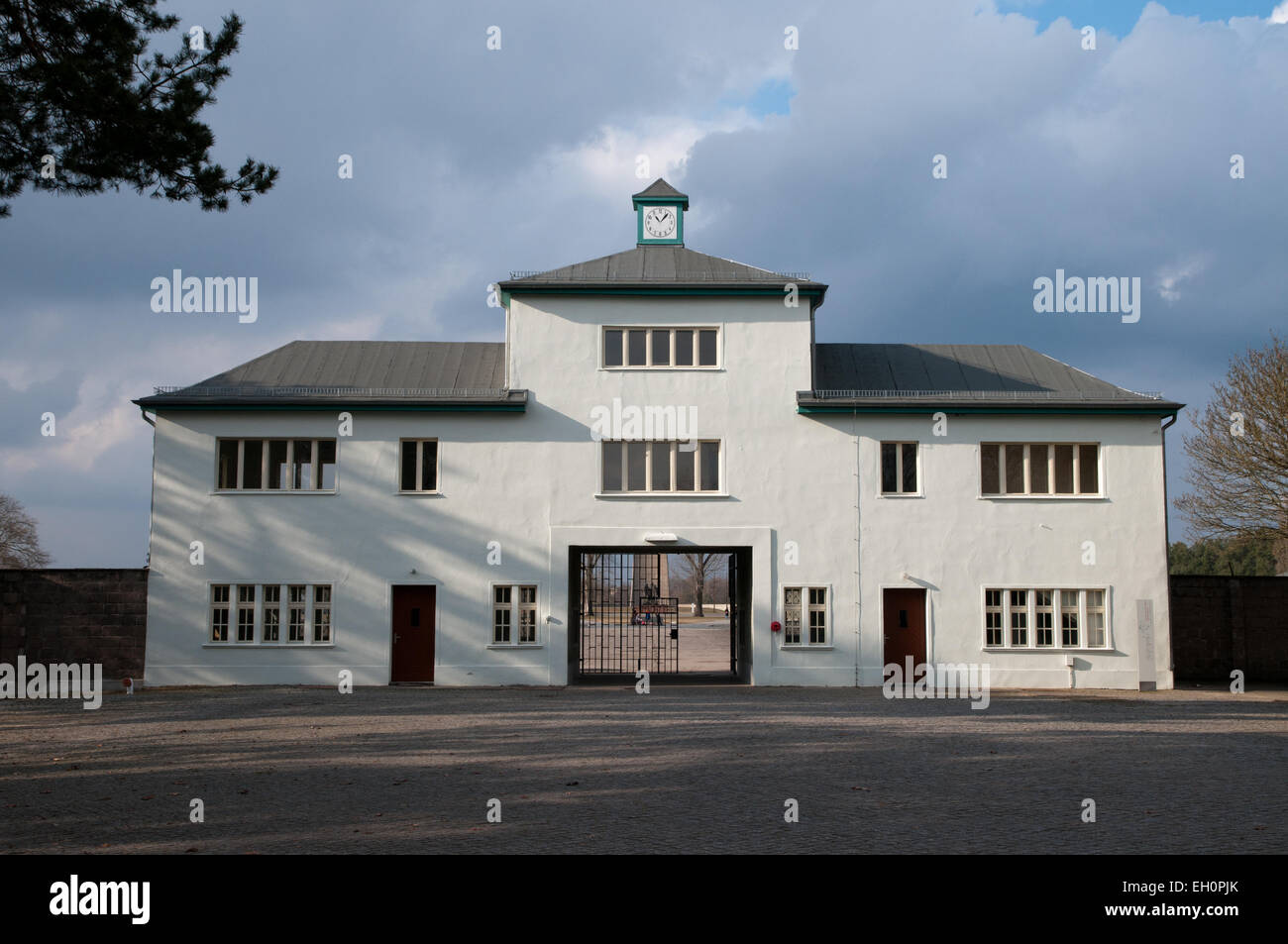 Eingang zum KZ-Gedenkstätte Sachsenhausen, Oranienburg, Deutschland Stockfoto