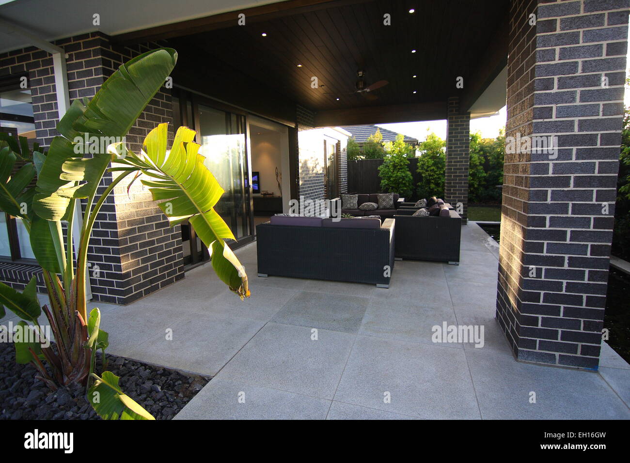 Alfresco unterhaltsamen Bereich in Vorstadthaus in Melbourne Australien Stockfoto