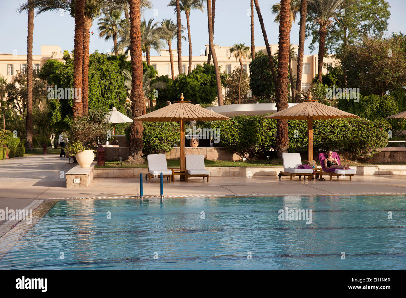 Pool im Old Winter Palace Hotel, Luxor, Ägypten. Stockfoto