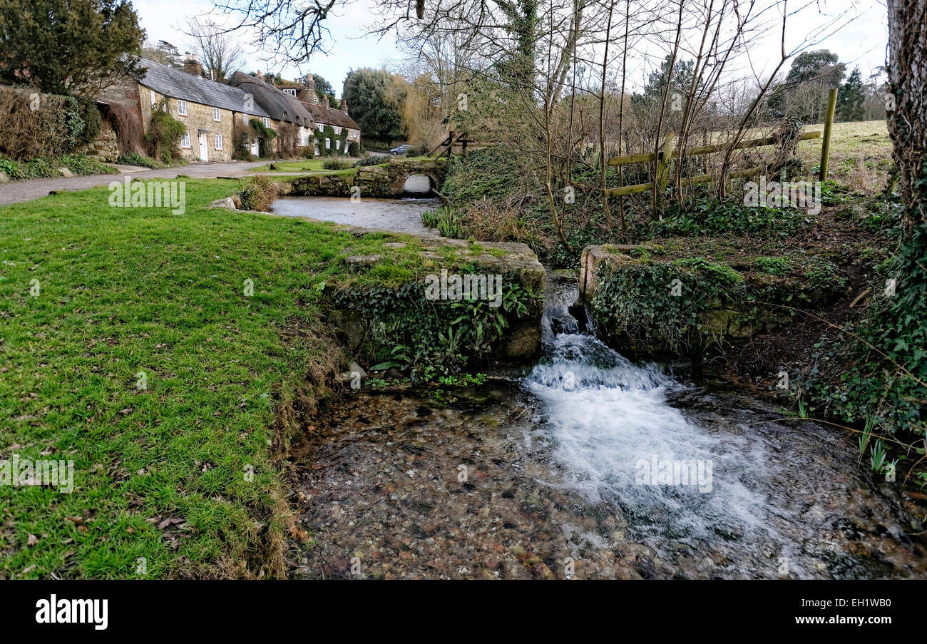 Caule Bourne Stream Barrington Zeile übergeben oder Winkle Straße ist Teil des Calbourne, Isle Of Wight Stockfoto