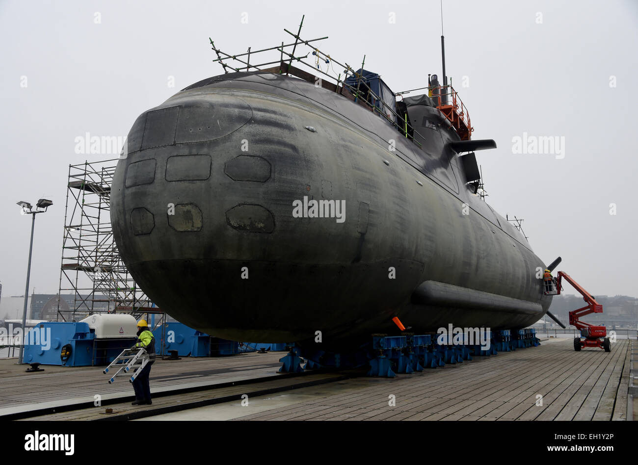 Kiel, Deutschland. 12. Februar 2015. Deutsche uBoot liegt U34 im