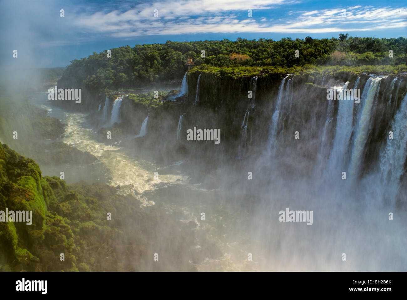 Malerische Aussicht auf die Wasserfälle von Iguazu in Argentinien Stockfoto