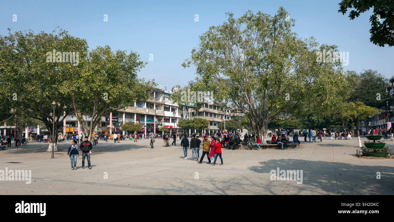 Der zentralen Geschäft Bezirk von Sektor 17 in Chandigarh, Indien Stockfoto