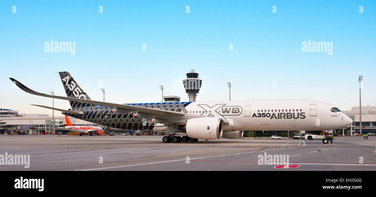 Airbus Ein 350 900 Xwb Flugzeuge Flugzeug Flugzeug Flughafen Munchen Ubersicht Panorama Aussicht Line Up Stockfotografie Alamy