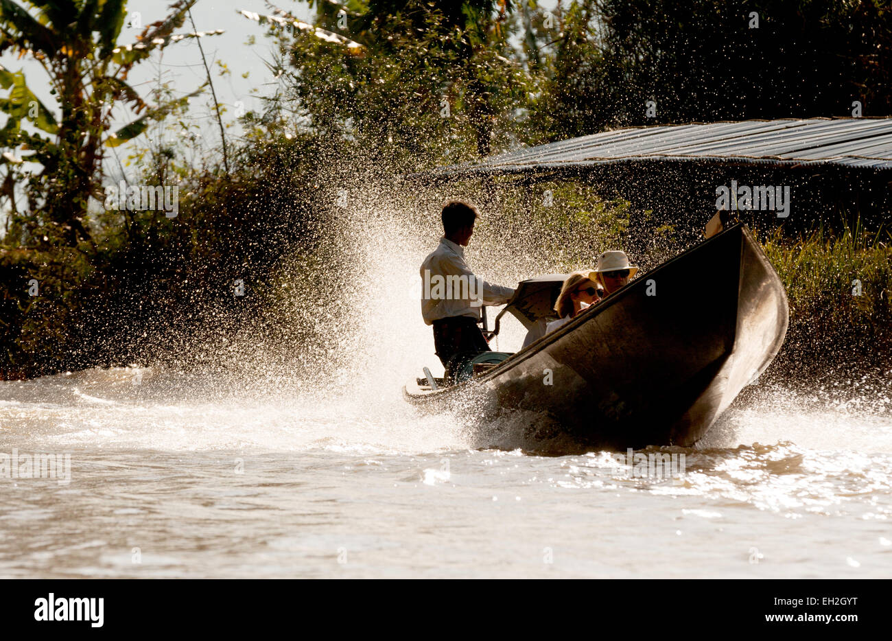 Touristen auf einer Bootstour, Inle-See, Myanmar (Burma), Asien Stockfoto