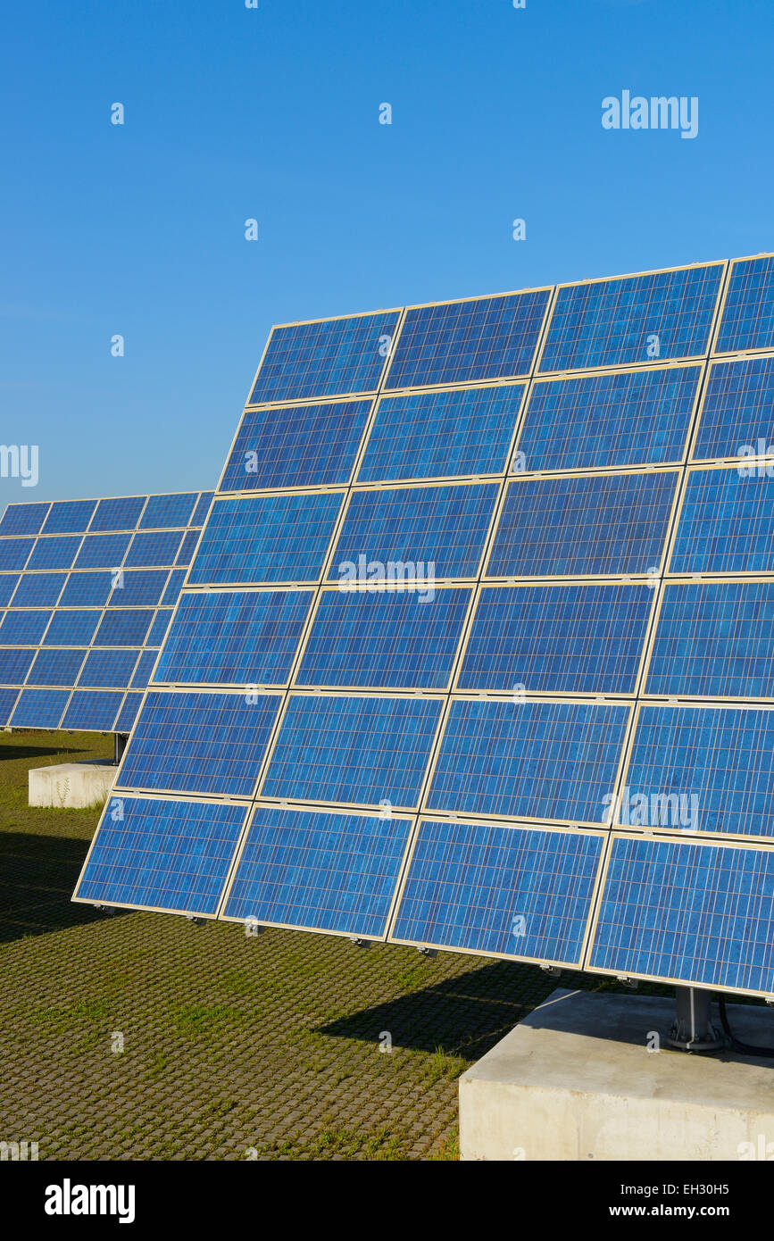 Sonnenkollektoren, Hessen, Deutschland Stockfoto