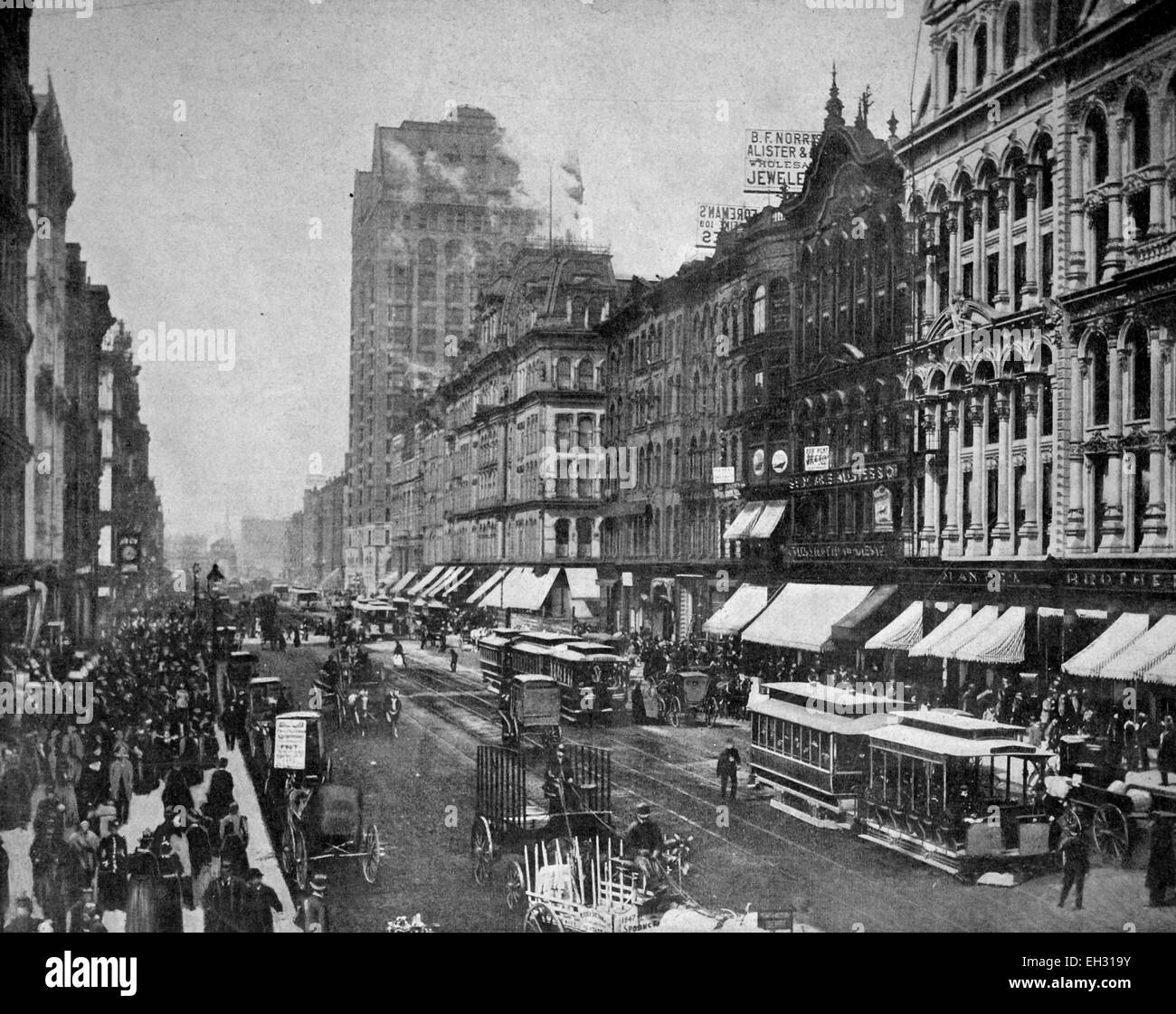 Eines der ersten Halbtöne, State Street in Chicago, Illinois, USA, 1880 ...