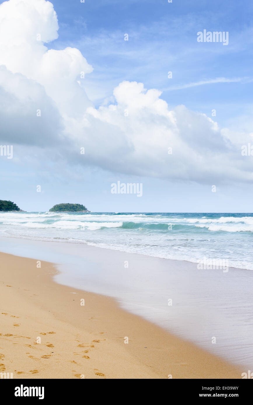 Blick auf Karon Beach in Phuket, Thailand Stockfoto
