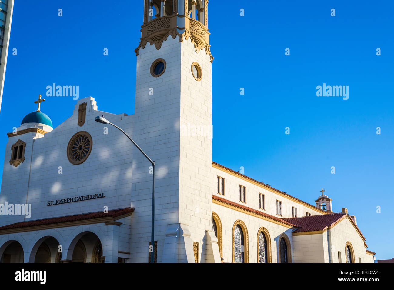 St. Joseph römisch-katholische Kathedrale. Das Hotel liegt im Zentrum von San Diego, California, United States. Stockfoto