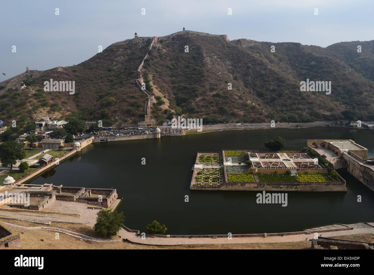 Maota See und die Gärten von Amer Fort in Jaipur Stockfoto