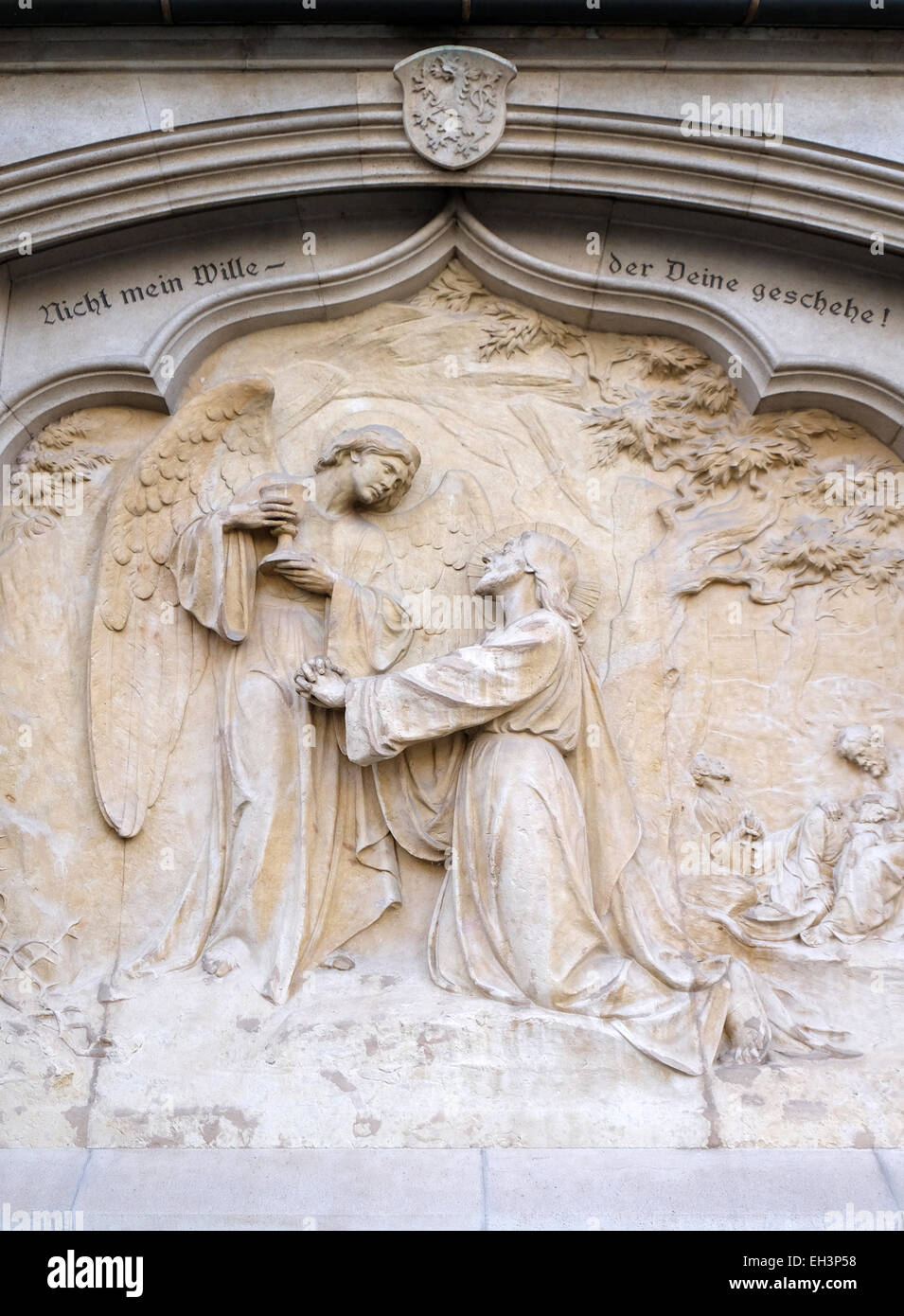 Kriegerdenkmal, Basrelief am Grazer Dom gewidmet Saint Giles in Graz, Steiermark, Österreich am 10. Januar 2015. Stockfoto