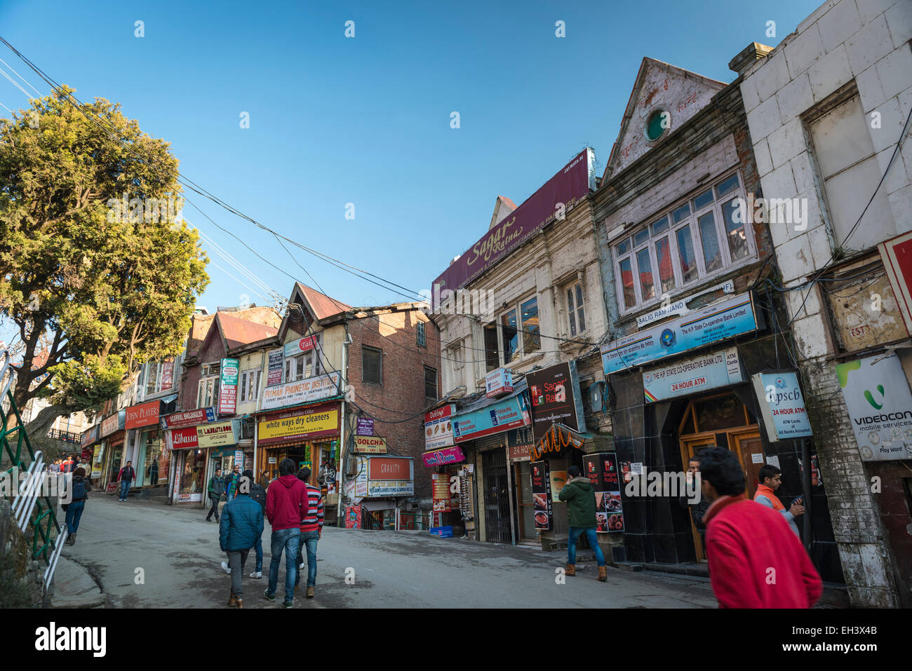 Die viktorianischen britischen Geschäfte in Shimla, Himachal Pradesh, Indien Stockfoto