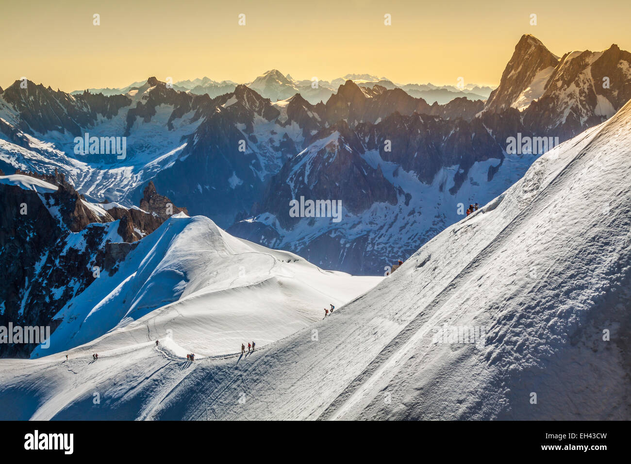 Den Alpen über Chamonix Stockfoto
