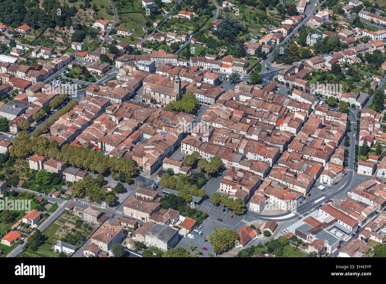 Frankreich, Tarn, Realmont, der ummauerten Stadt (Luftbild) Stockfoto