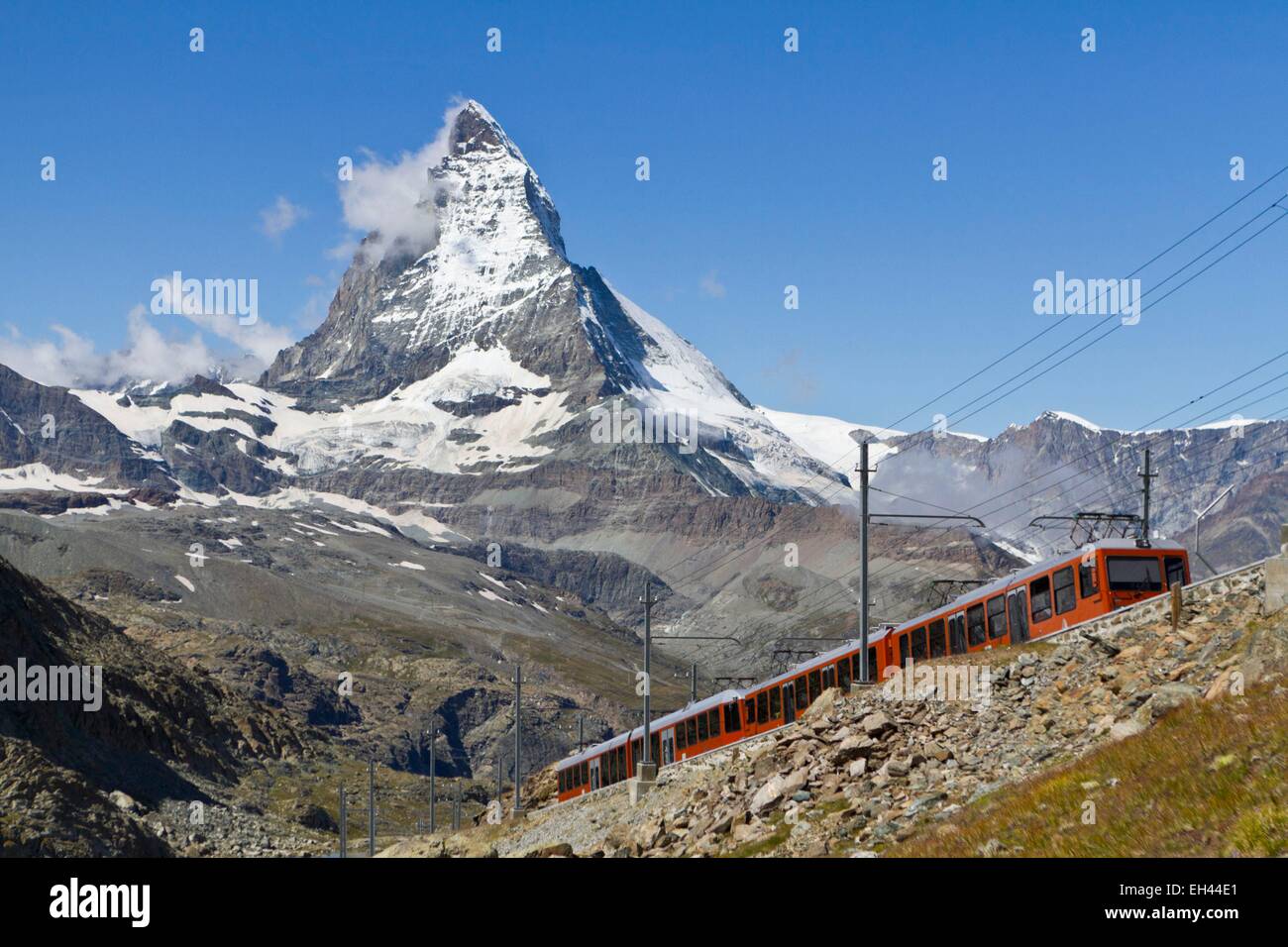 Schweiz, Kanton Wallis, Zermatt, die Zahnradbahn bis zum Gornergrat Bahn steigt 3089 Meter vor dem Matterhorn Stockfoto