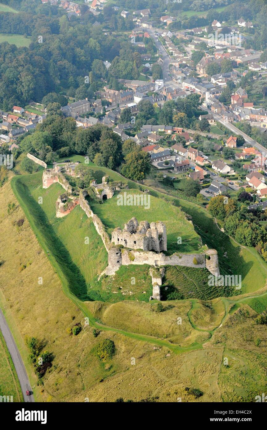 Frankreich, Seine Maritime, Arques la Bataille und seine Burg, schönes Beispiel der mittelalterlichen Militärarchitektur (Luftbild) Stockfoto