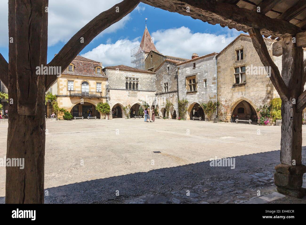 Frankreich, Dordogne, Monpazier, beschriftete Les Plus Beaux Dörfer de France (die schönsten Dörfer Frankreichs), der ummauerten Stadt quadratisch Stockfoto