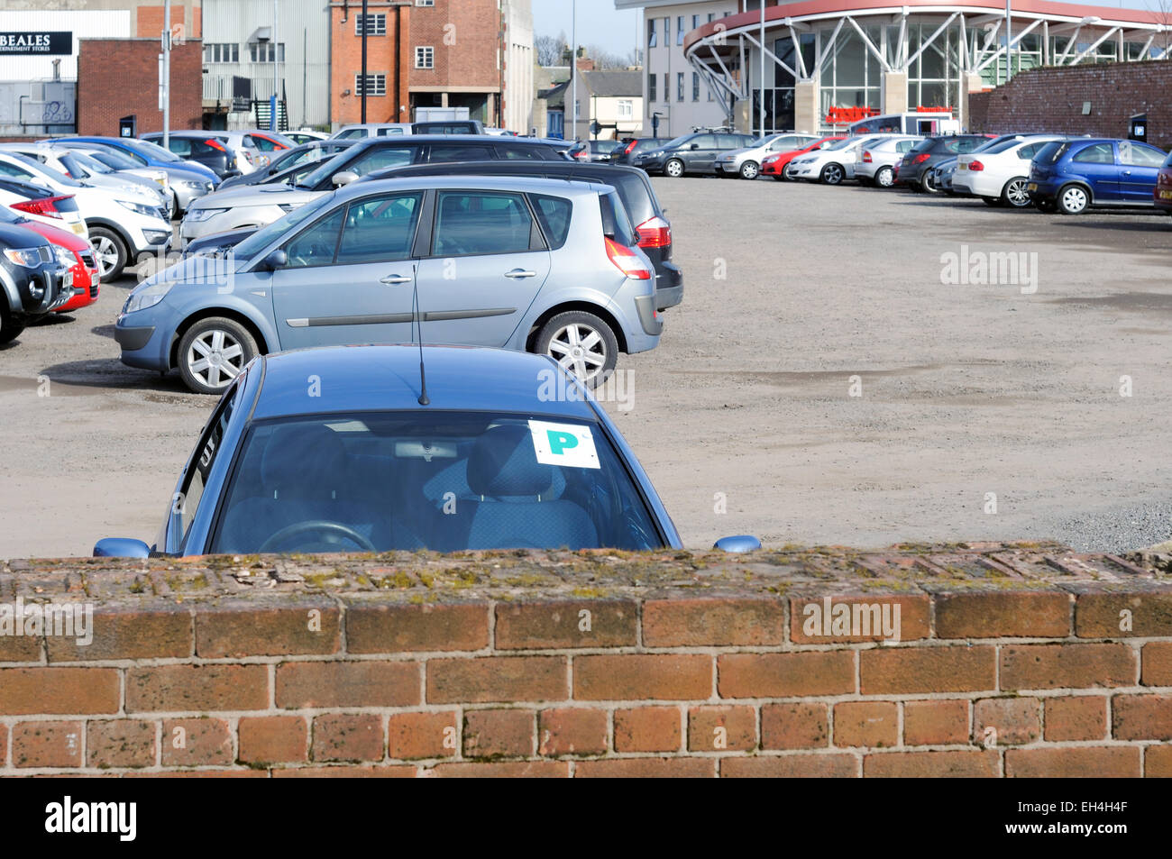 Mansfield Marktstadt Nottinghamshire, UK. Parkplätze sind vorhanden. Stockfoto