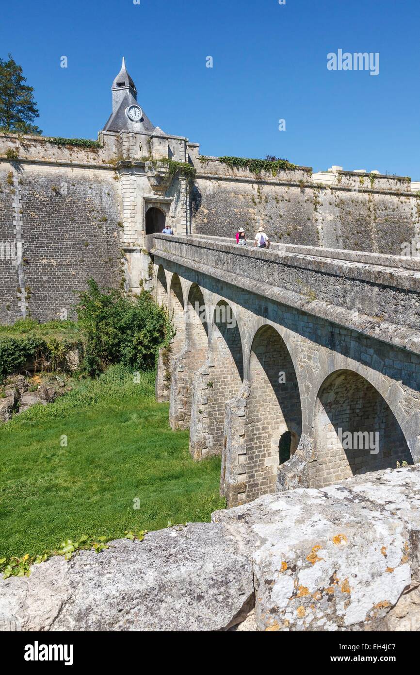 Die Zitadelle, Porte Dauphine, Befestigungsanlagen von Vauban, von der UNESCO als Welterbe gelistet, Blaye, Gironde, Frankreich Stockfoto