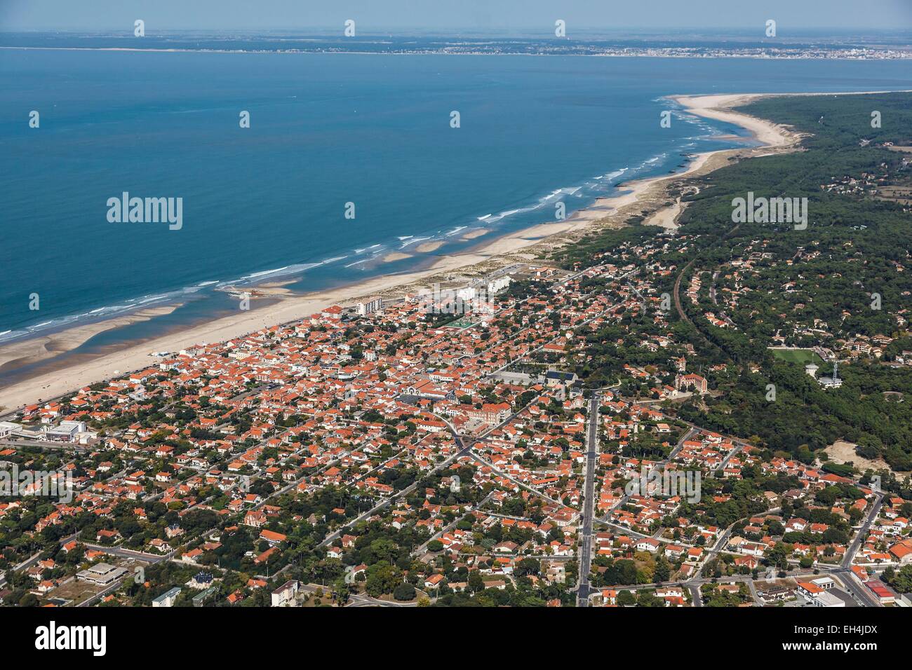 Frankreich, Gironde, Soulac Sur Mer, das Seebad und die Küste bis zur Gironde-Mündung (Luftbild) Stockfoto