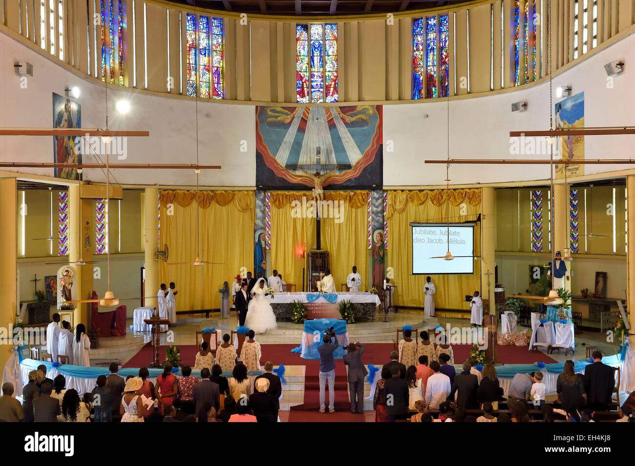 Gabun, Libreville, Dom St. Marien, Hochzeit Zeremonie Stockfoto