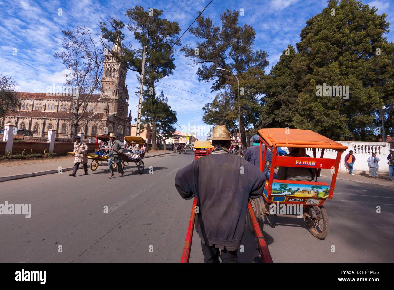 Madagaskar, Vakinankaratra Region, Antsirabe, Rikschas Stockfoto