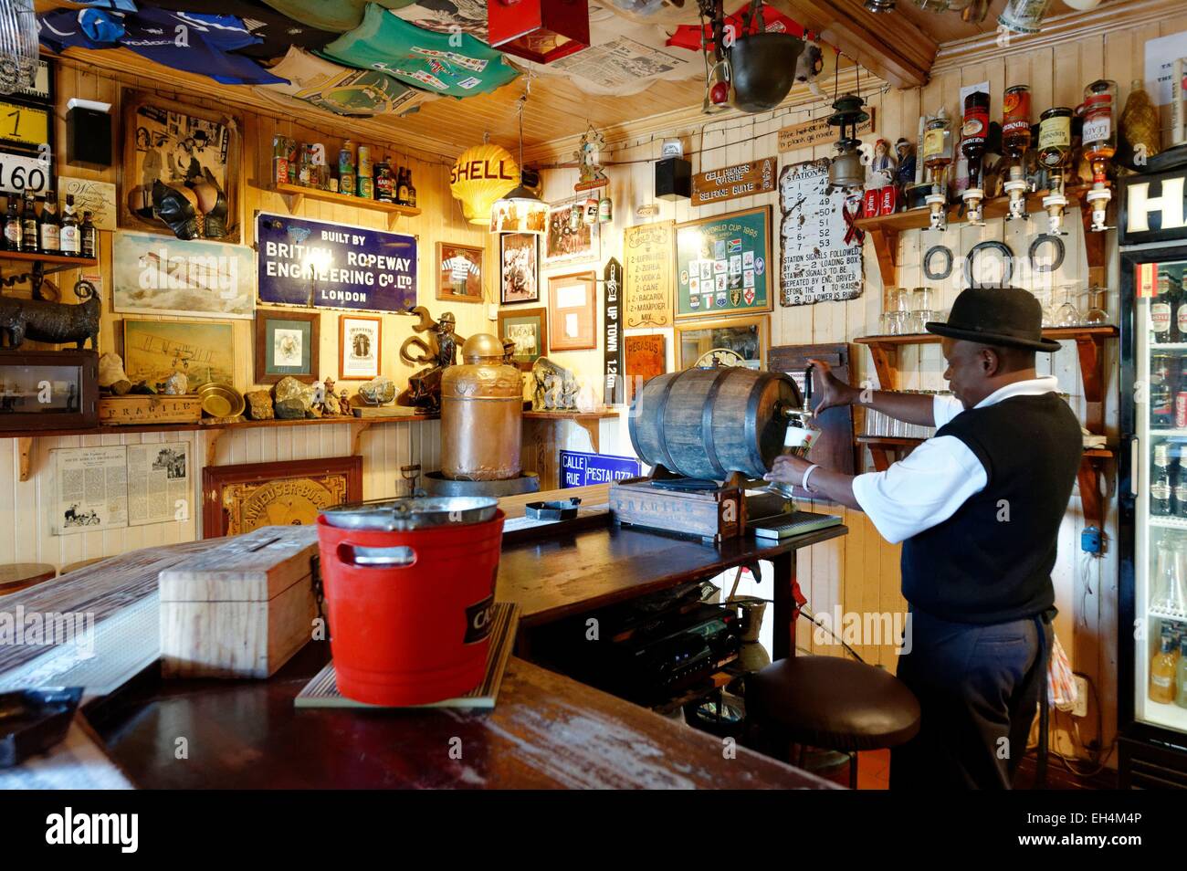 Pilgrims Rest, Drakensberg Randstufe, Mpumalanga, Südafrika ist ein altes Dorf der Goldgräber, restauriert und erklärten Denkmal nationalen 1986, Johnnys Bar (die Rebe Pub) Stockfoto