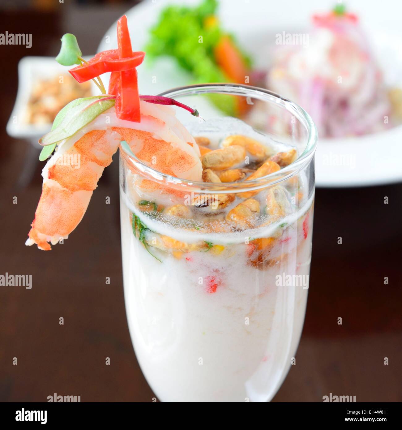 Peru, Cuzco Provinz, Cuzco, Weltkulturerbe von UNESCO, gastronomische Restaurant Limo, Leche de Tigre, Fisch Saft von Ceviche mit Zwiebeln, Mais, Chili, Zitrone Stockfoto