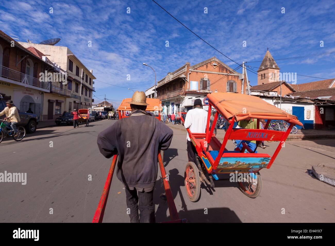 Madagaskar, Vakinankaratra Region, Antsirabe, Rikschas Stockfoto