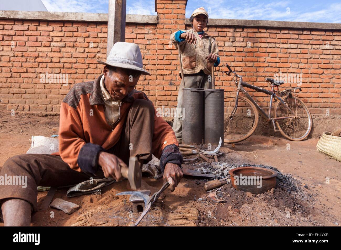 Madagaskar, Vakinankaratra Region, Antsirabe, Schmiede Stockfoto