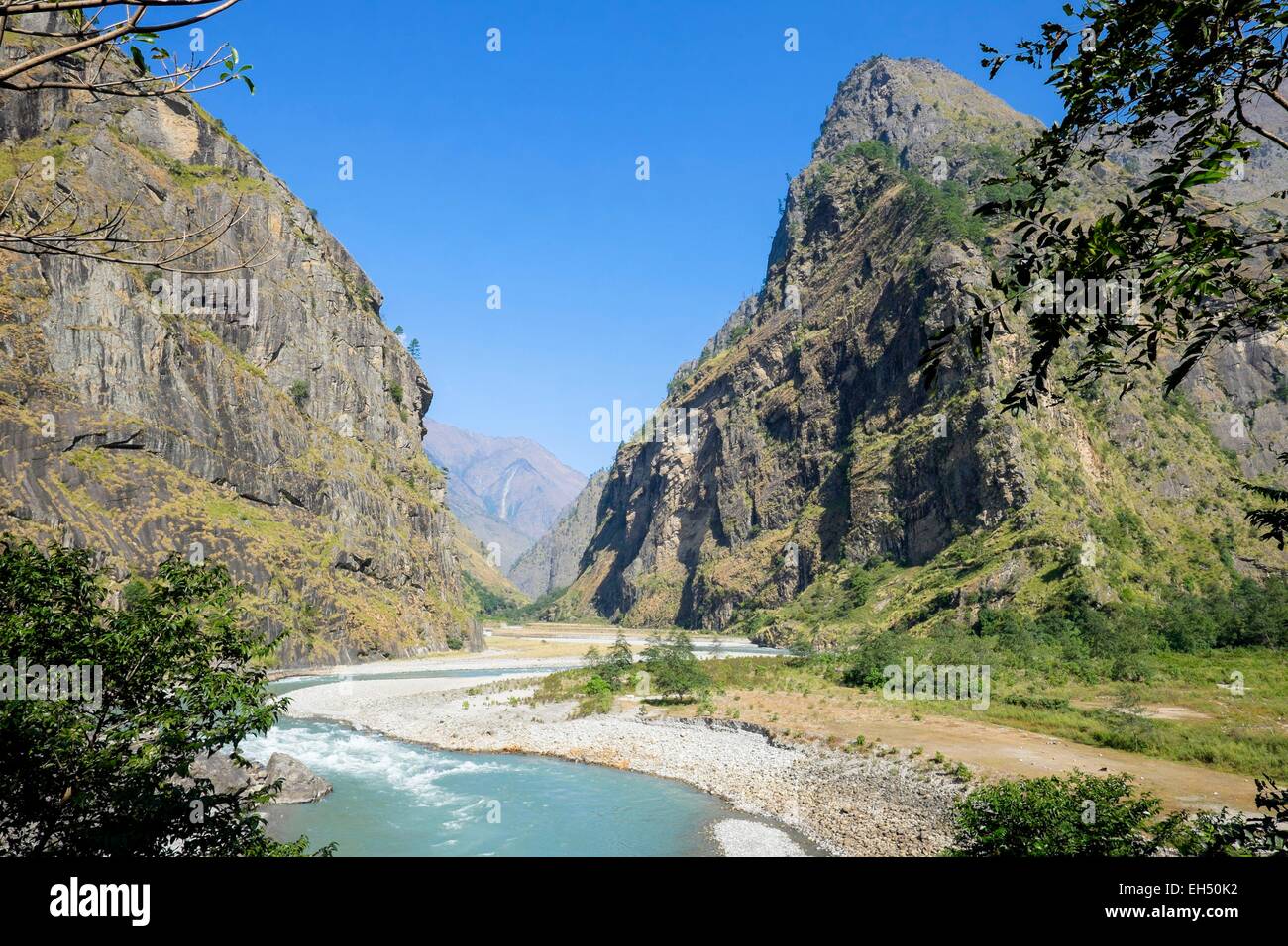 Nepal, Gandaki Zone, Manaslu Circuit zwischen Tatopani und Philim entlang des Budhi Gandaki Flusses Stockfoto