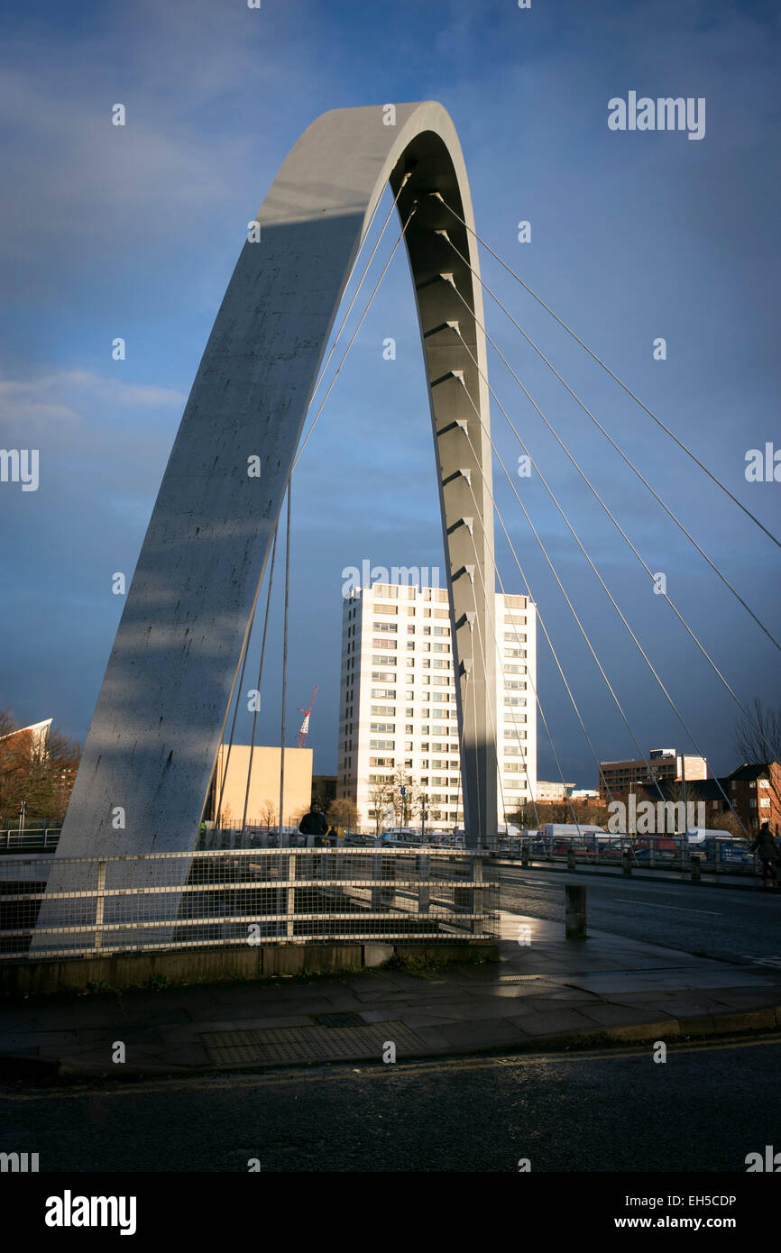 Hulme-Bogen-Brücke in Hulme, Manchester Stockfoto