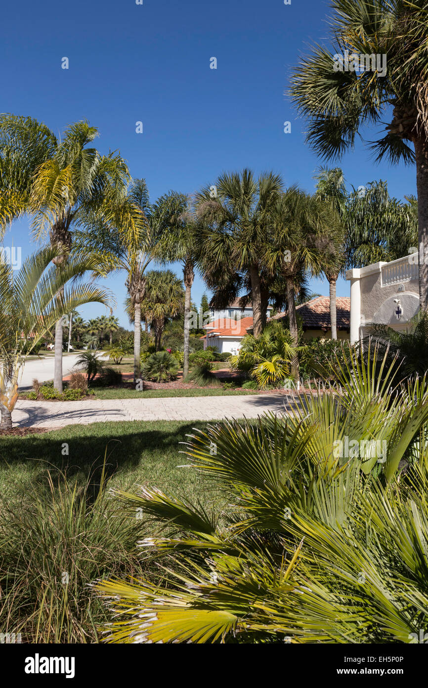 Gehobene Wohngegend, A1A, Florida, USA Stockfoto