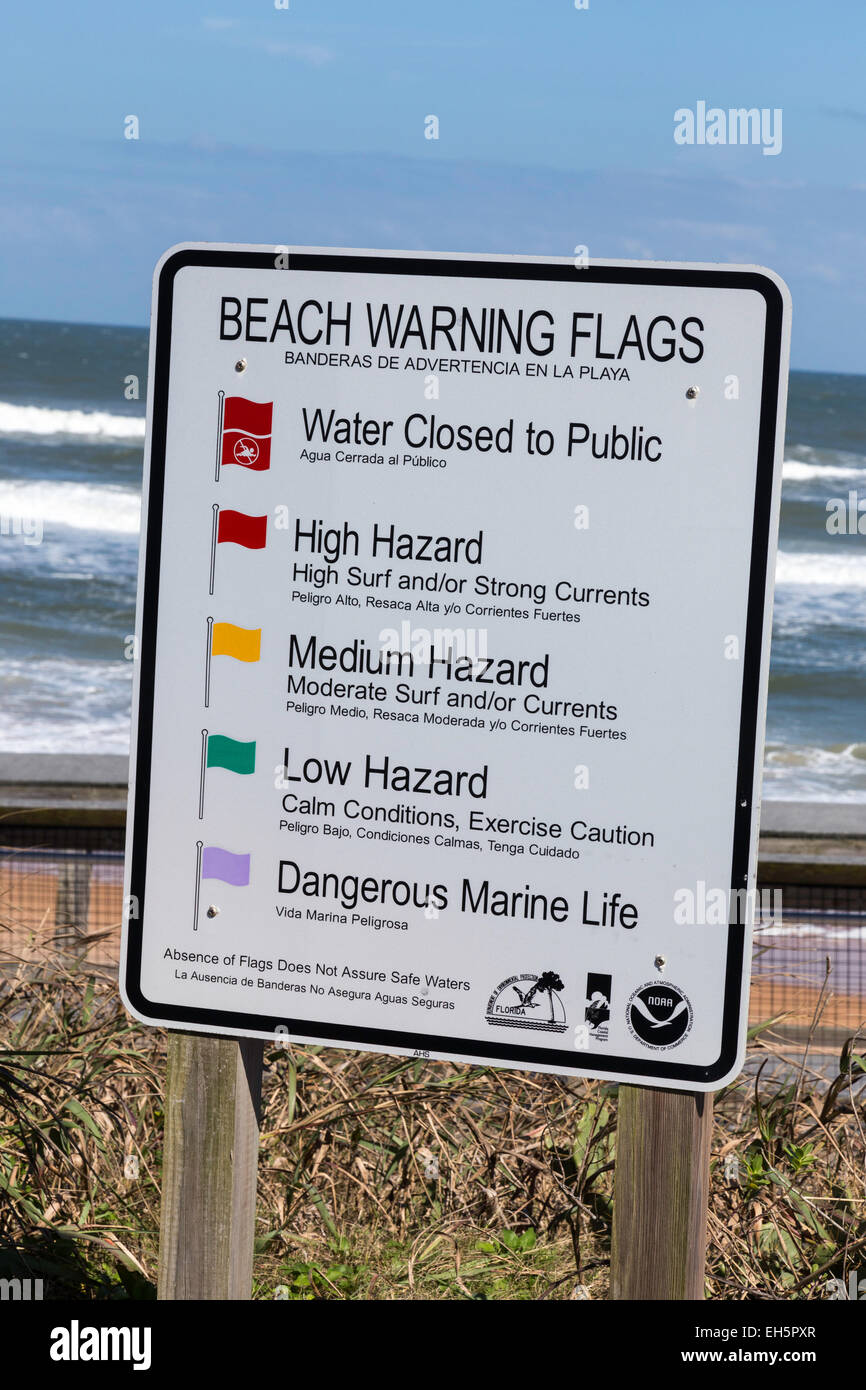 Strand-Warnung Fahnen Schilder, Flagler Beach, Florida, USA Stockfoto