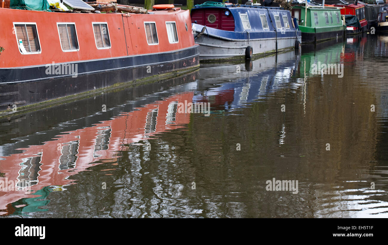 Regents Canal Lastkähne, Paddington Basin, London Stockfoto