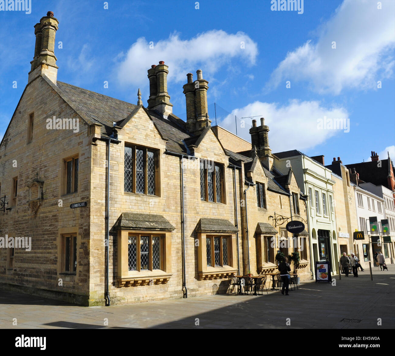 Exchange Street und Ecke des Cumbergate, Peterborough, Cambridgeshire, England, UK Stockfoto