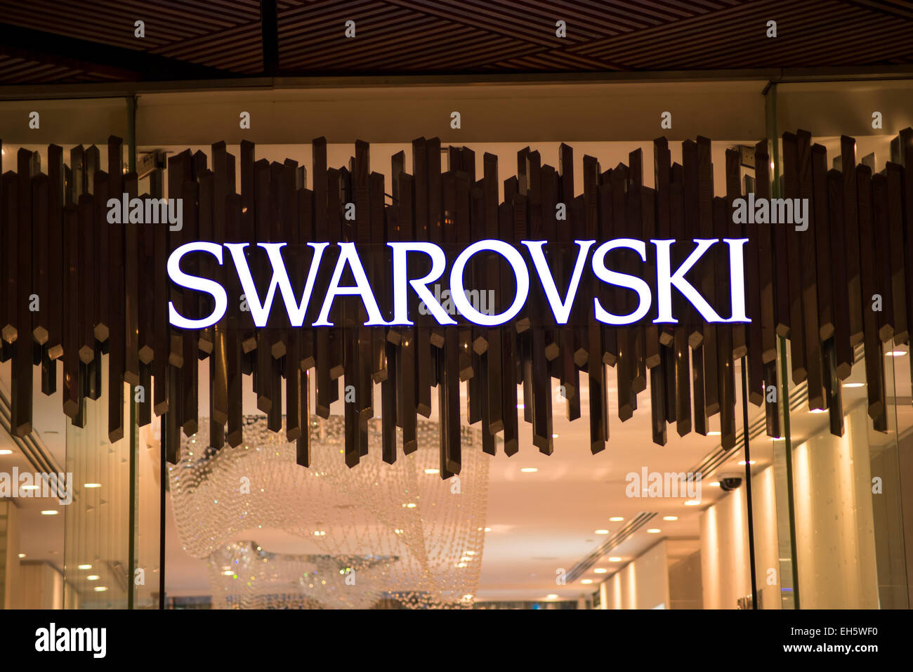 SYDNEY, Australien - 9. Februar 2015: Swarovski Shop in Sydney, Australien. Es ist ein österreichischer Hersteller von Luxus Bleiglas (schneiden Stockfoto