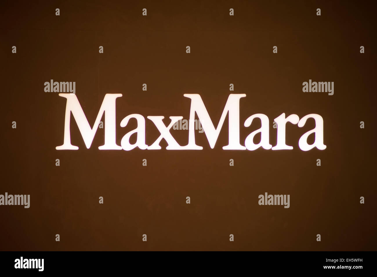 SYDNEY, Australien - 9. Februar 2015: Detail der Max Mara-Shops in Sydney, Australien. Max Mara ist ein Luxus italienische Mode ho Stockfoto