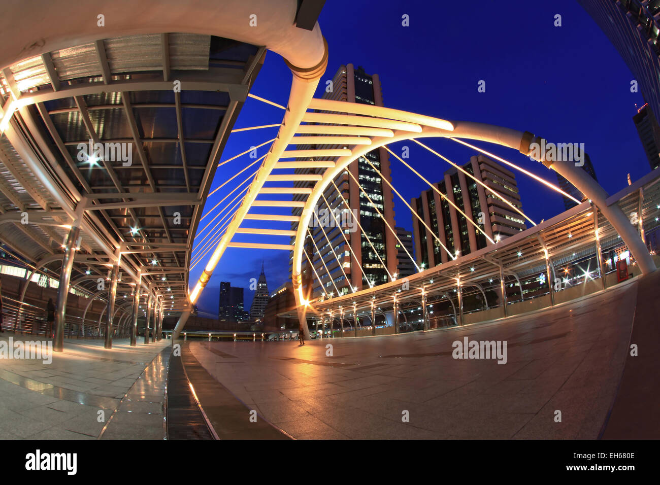 Publice Brücke in Bangkok Square in Business-Innenstadt Stockfoto